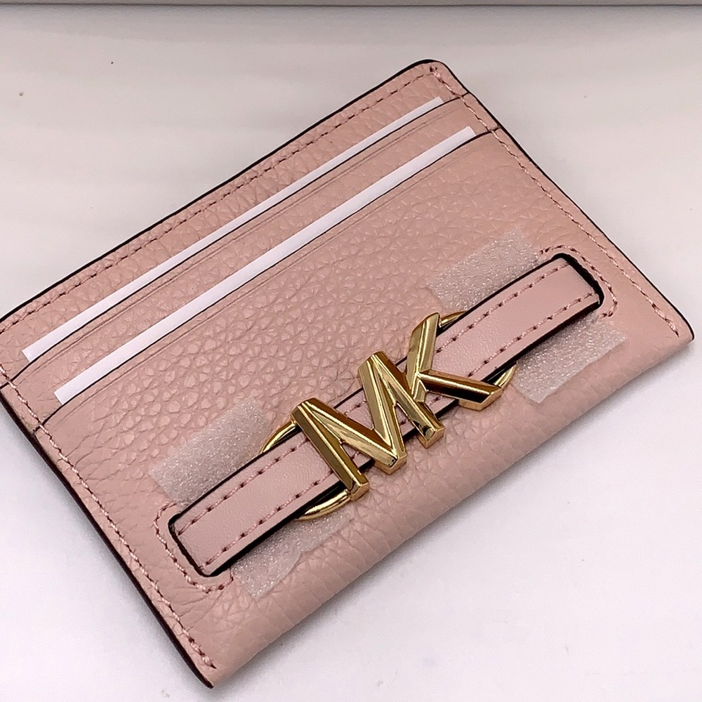 MICHAEL KORS
Reed Large Pebbled Leather Card Holder
Case Wallet
POWDER BLUSH - Picture 8 of 10